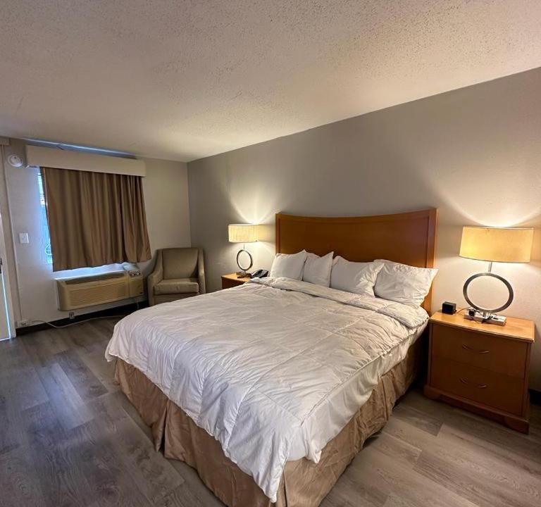 Photo of Bedroom in Lanett