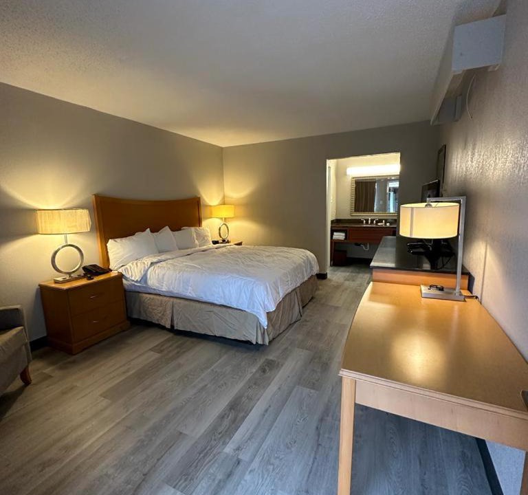 Photo of Bedroom in Lanett