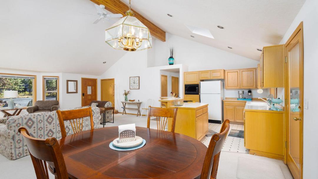 Photo of Kitchen in Sunriver