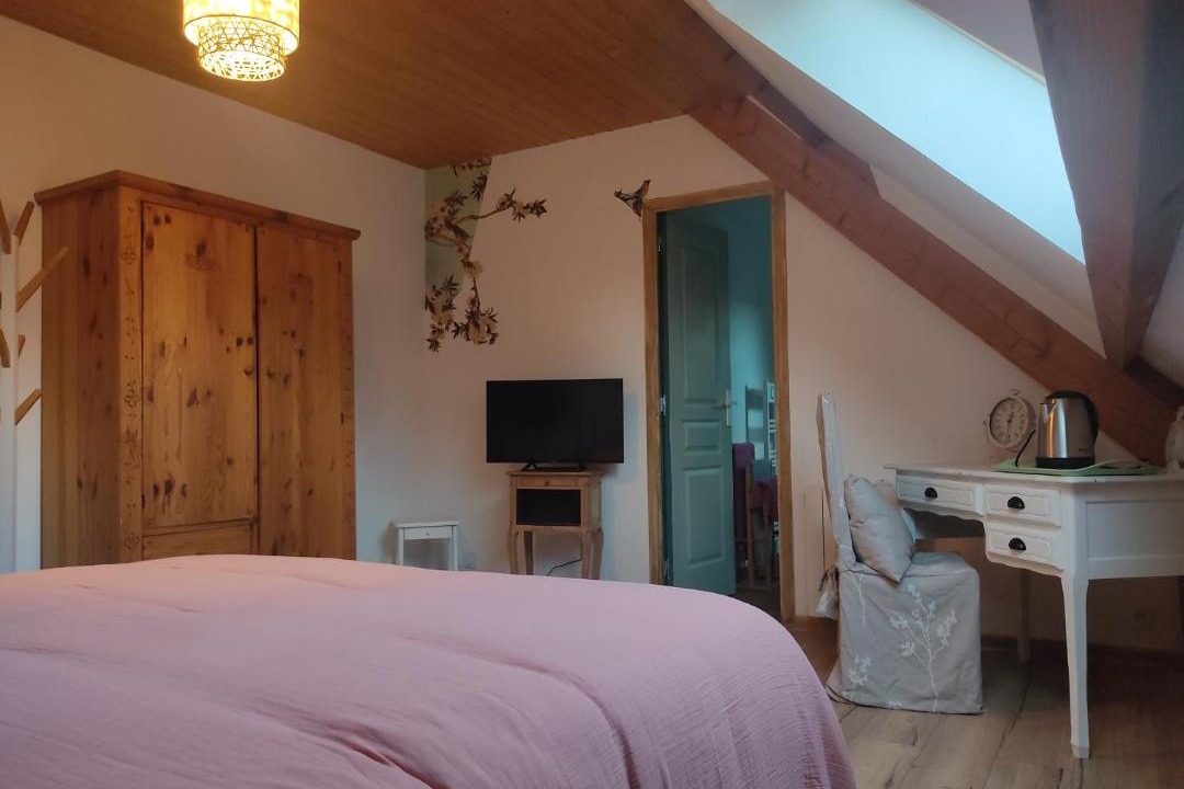 Photo of Bedroom in Alembon