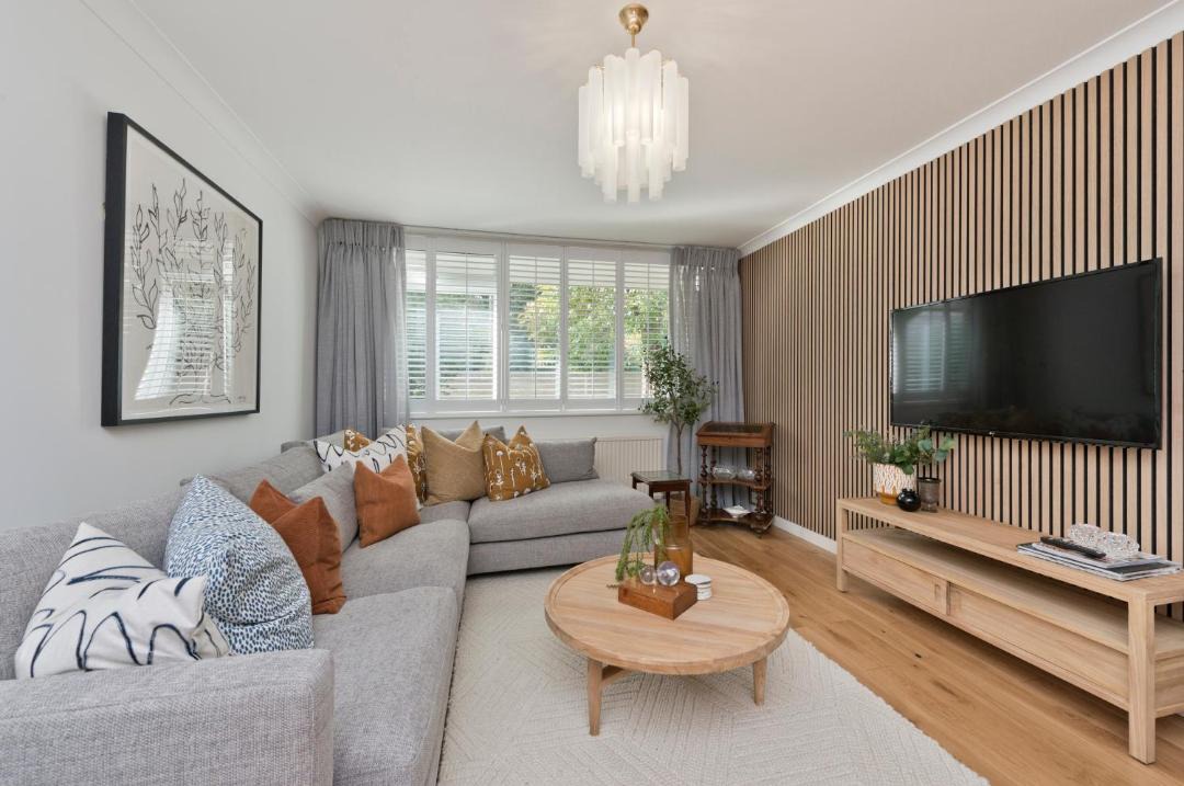 Photo of Others in Kew