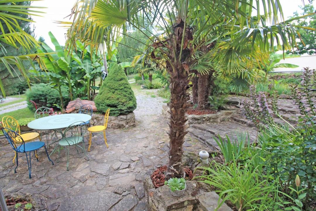 Photo of Patio Balcony in Chaillac-sur-Vienne
