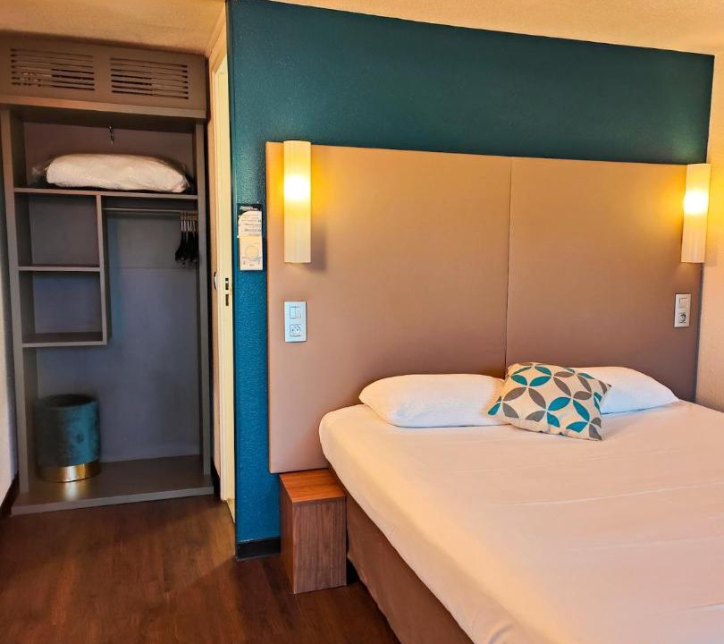 Photo of Bedroom in Millau