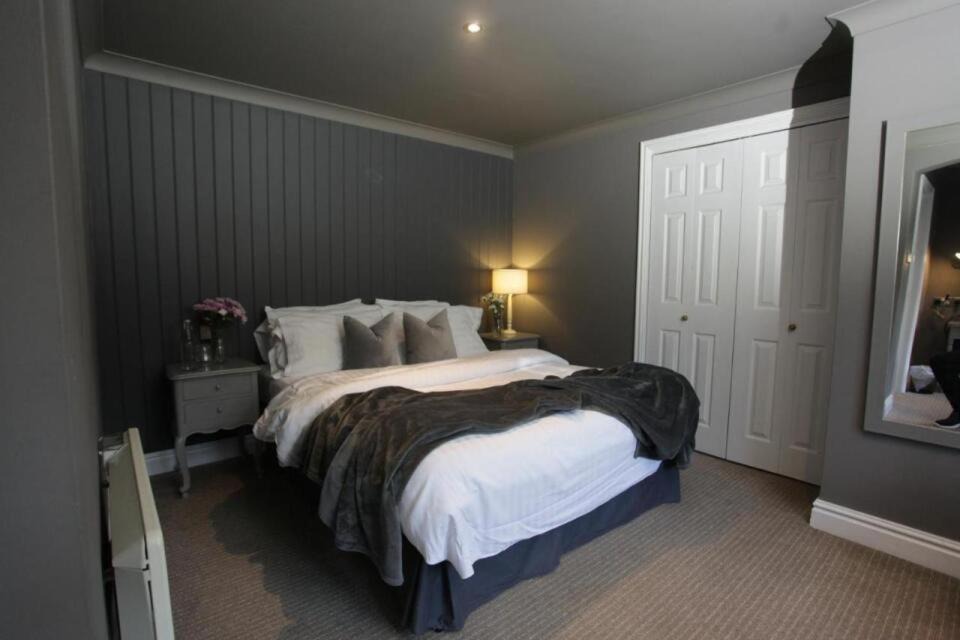 Photo of Bedroom in Yardley Gobion