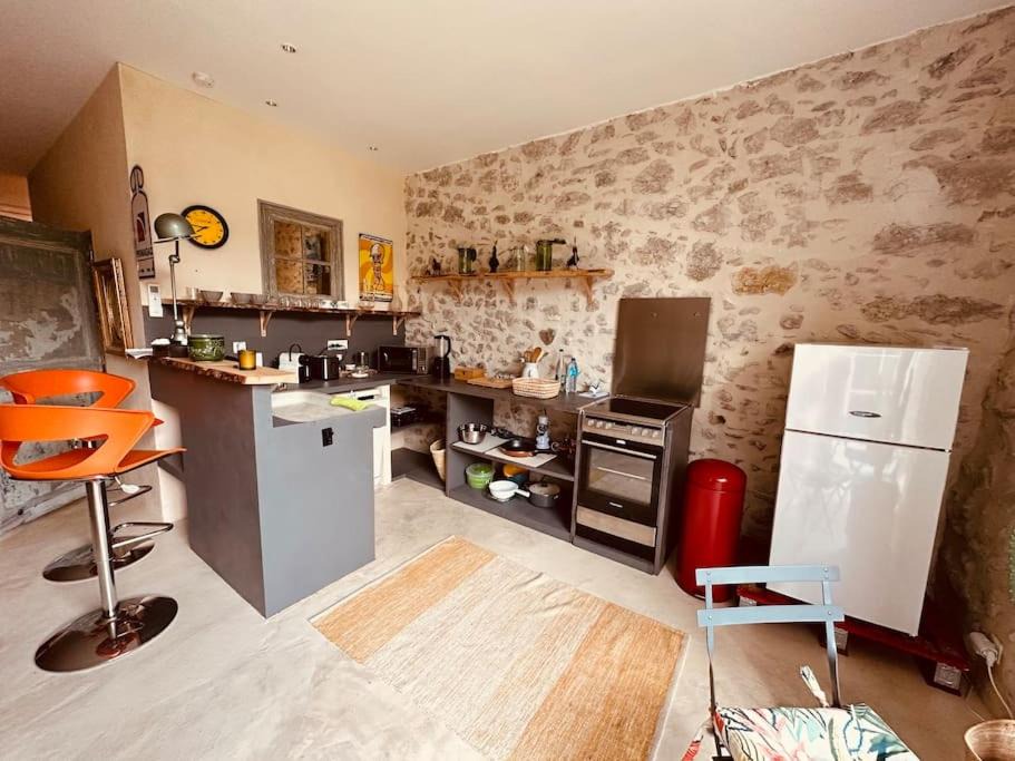 Photo of Kitchen in Saint-Hippolyte-du-Fort