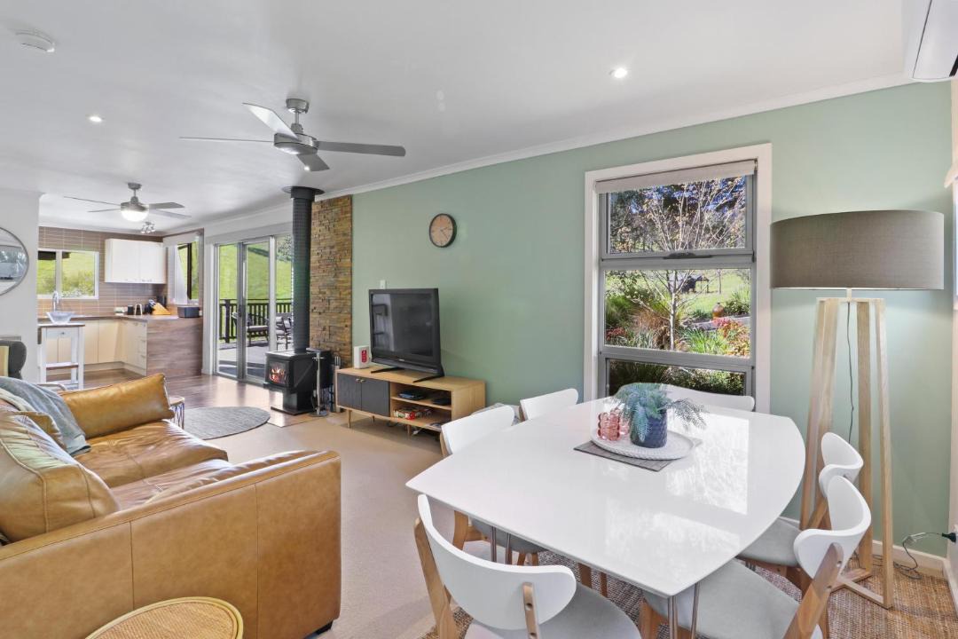 Photo of Others in Goughs Bay