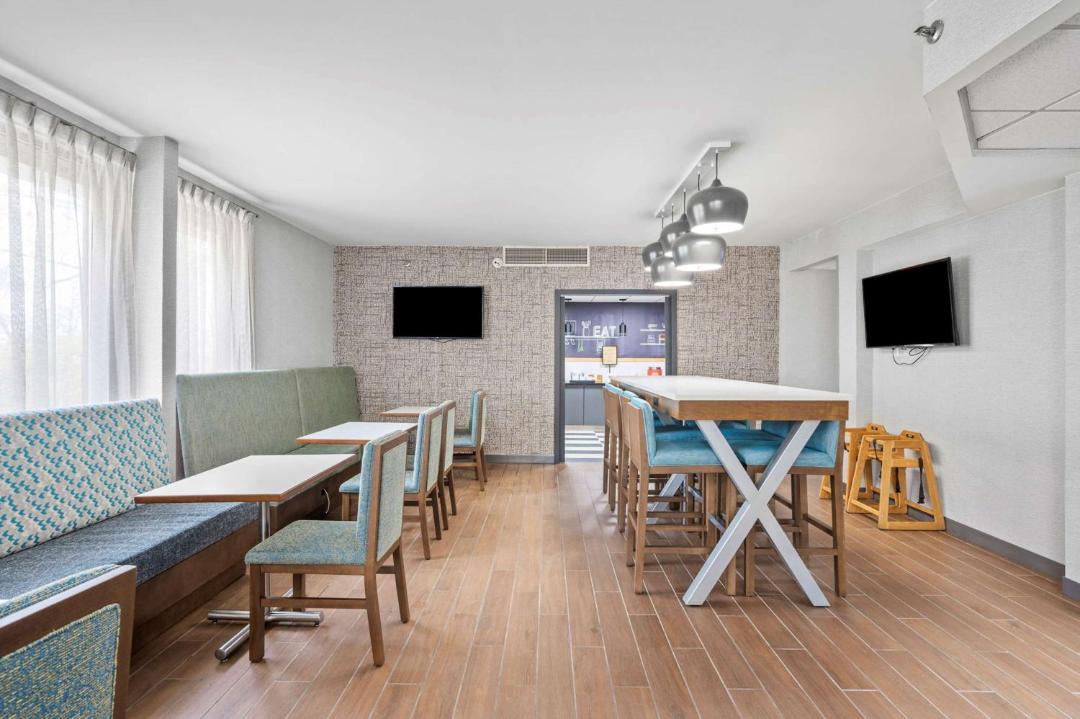 Photo of Livingroom in Westlake