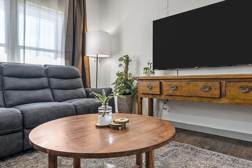 Photo of Livingroom in Waco