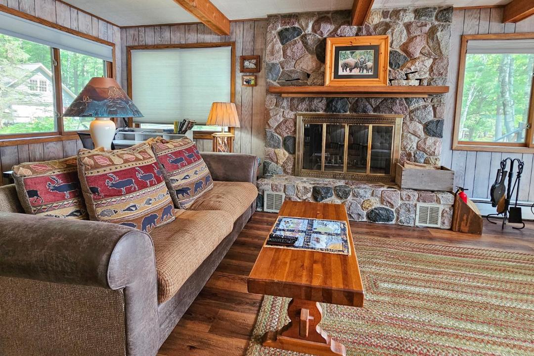 Photo of Livingroom in Boulder Junction