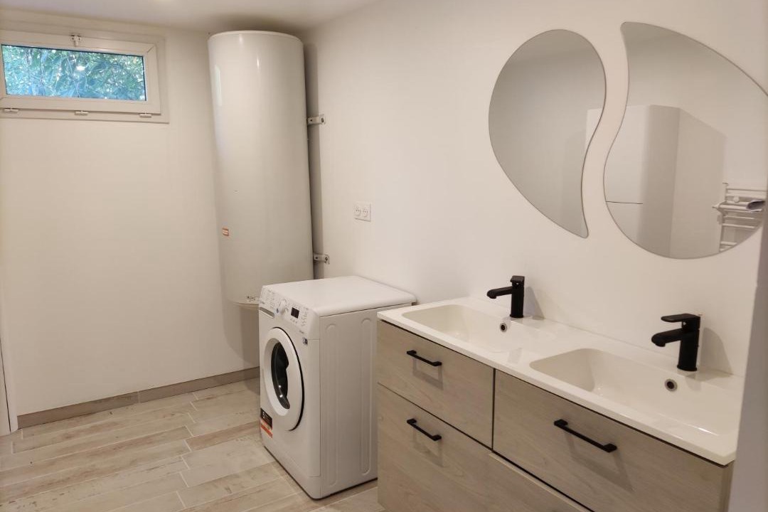 Photo of Bathroom in Avrille