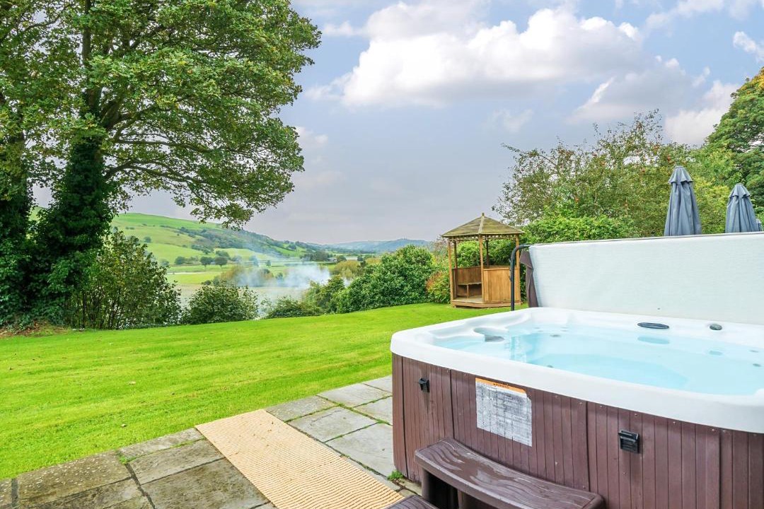 Photo of Others in Newtown