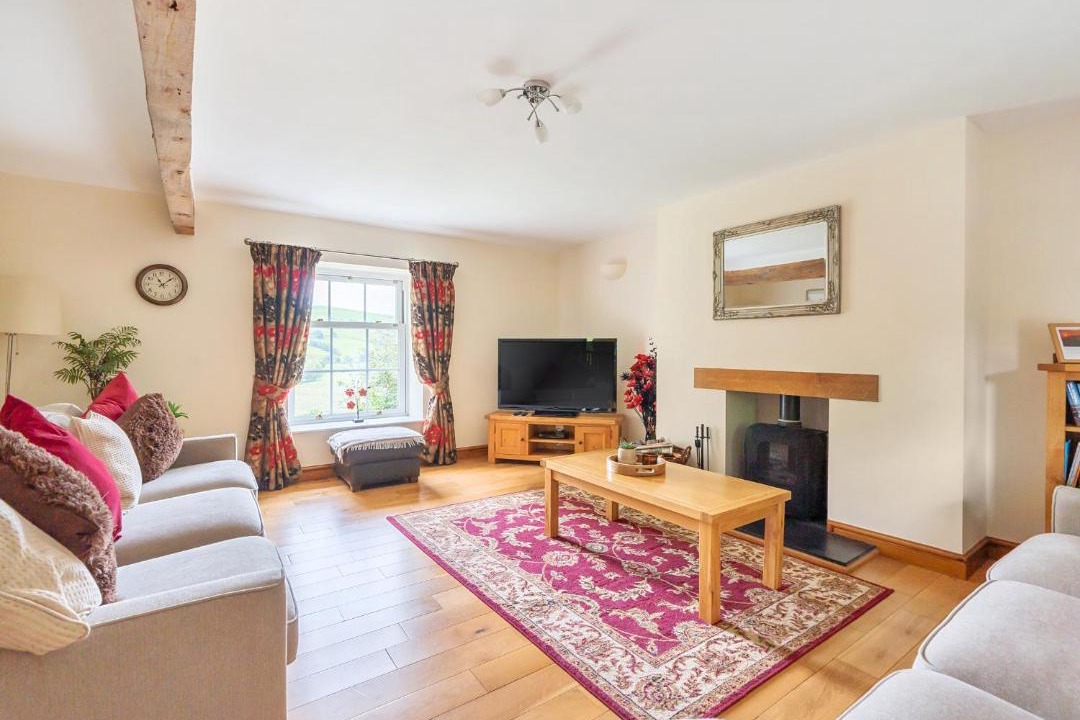 Photo of Livingroom in Newtown