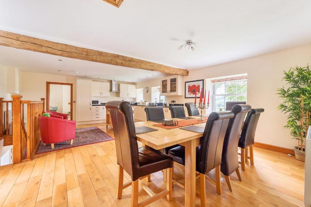 Photo of Livingroom in Newtown