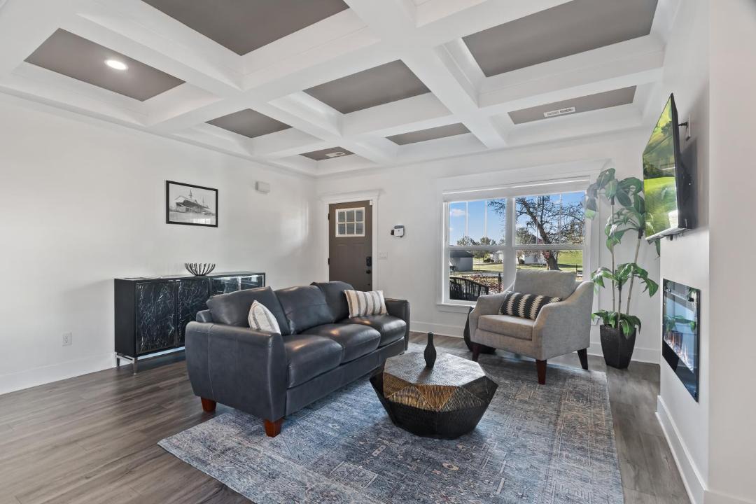 Photo of Livingroom in Jeffersonville