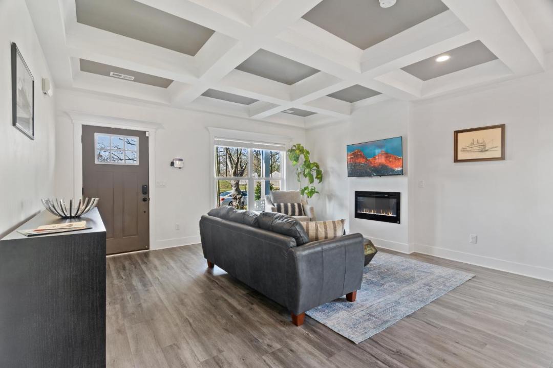 Photo of Livingroom in Jeffersonville