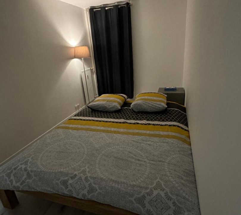 Photo of Bedroom in Le Petit-Quevilly