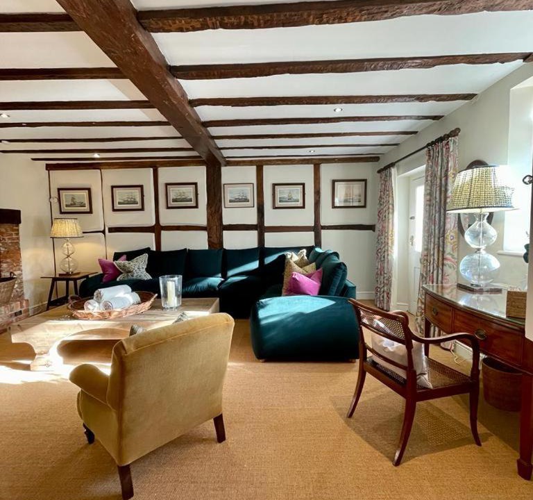 Photo of Others in Bentley