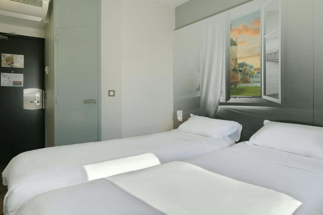 Photo of Bedroom in Saint-Saturnin