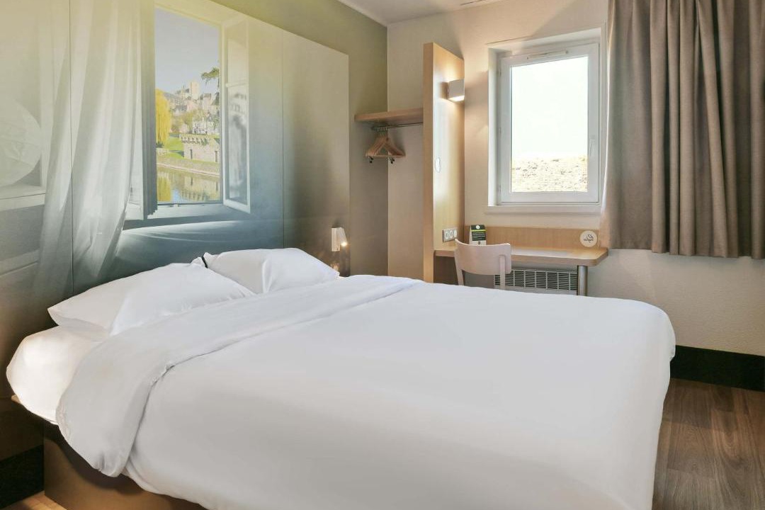 Photo of Bedroom in Saint-Saturnin