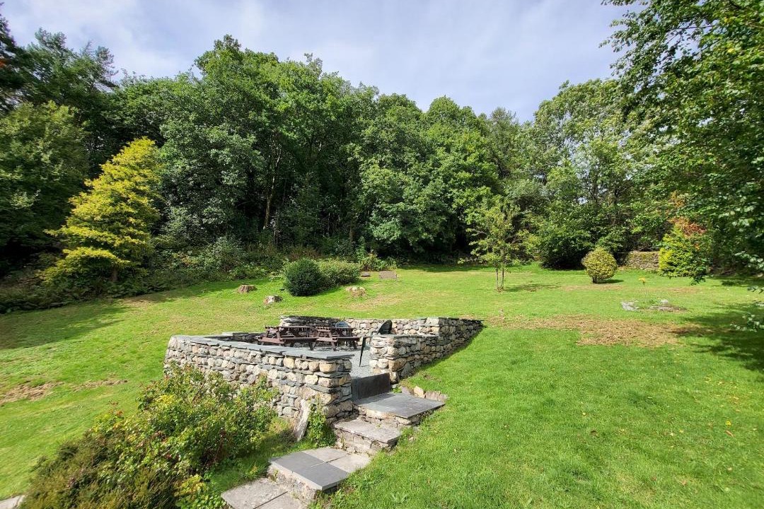 Photo of Others in Chapel Stile