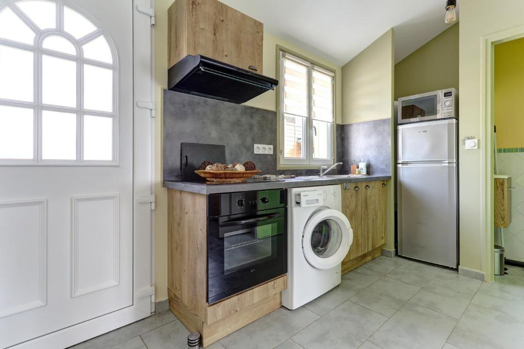 Photo of Others in Acy