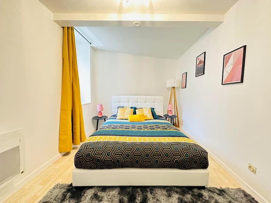 Photo of Bedroom in Laon