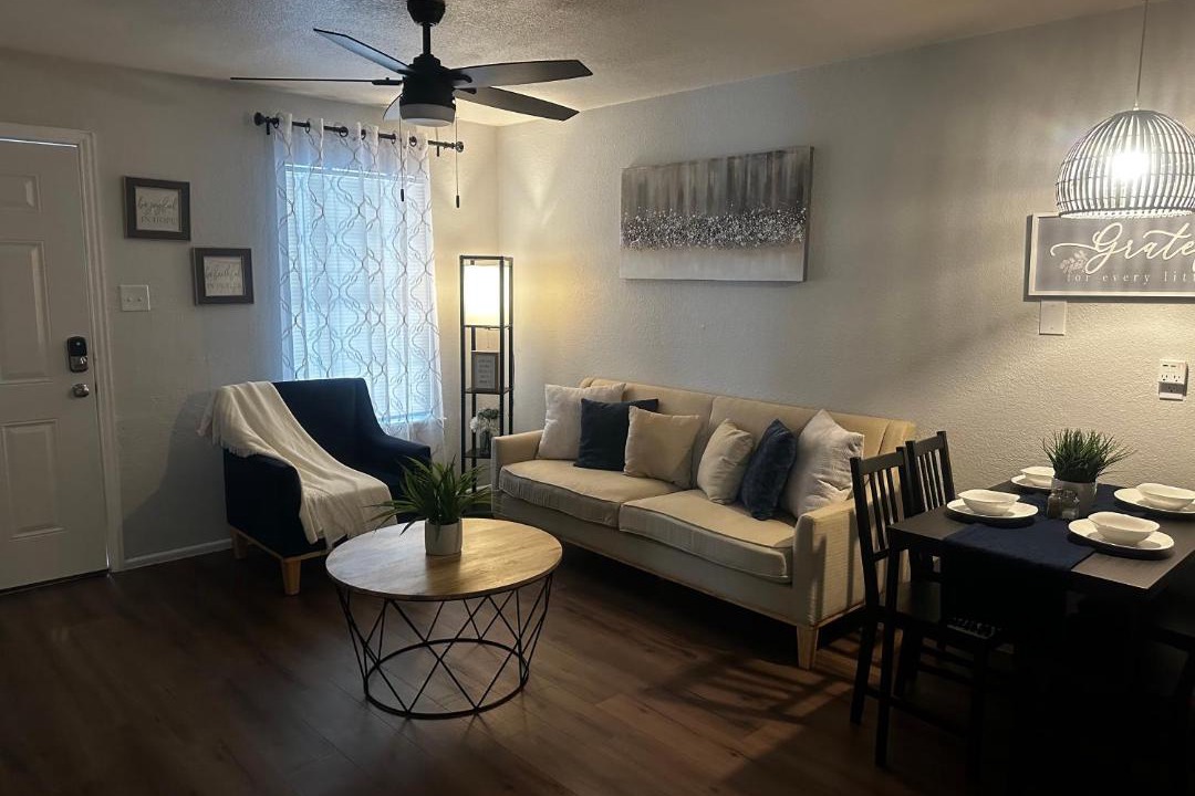 Photo of Livingroom in Eagle Pass