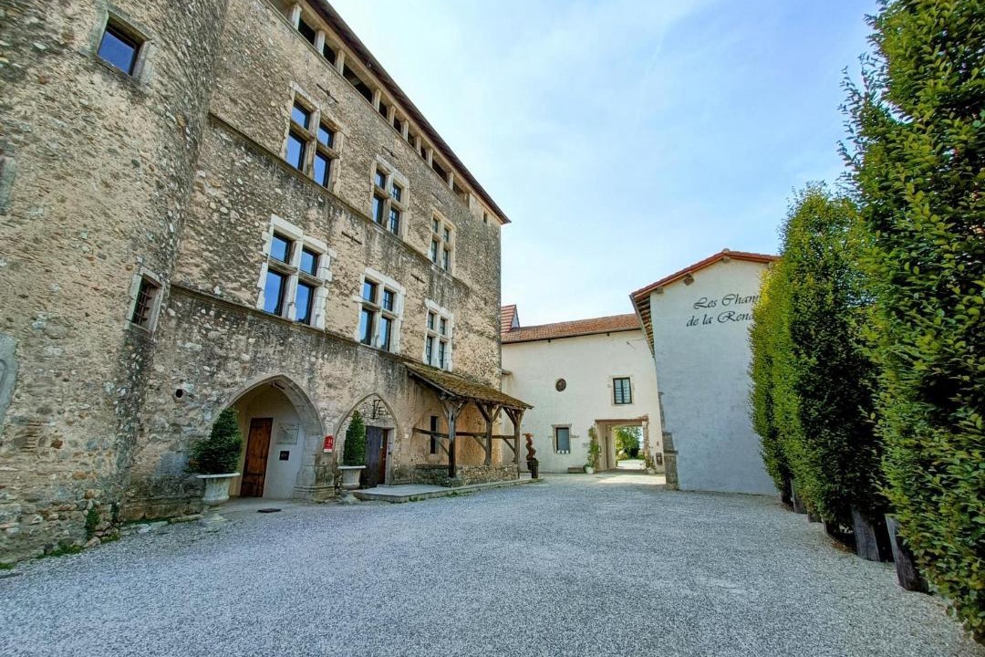 Photo of Buildings in Sainte-Julie