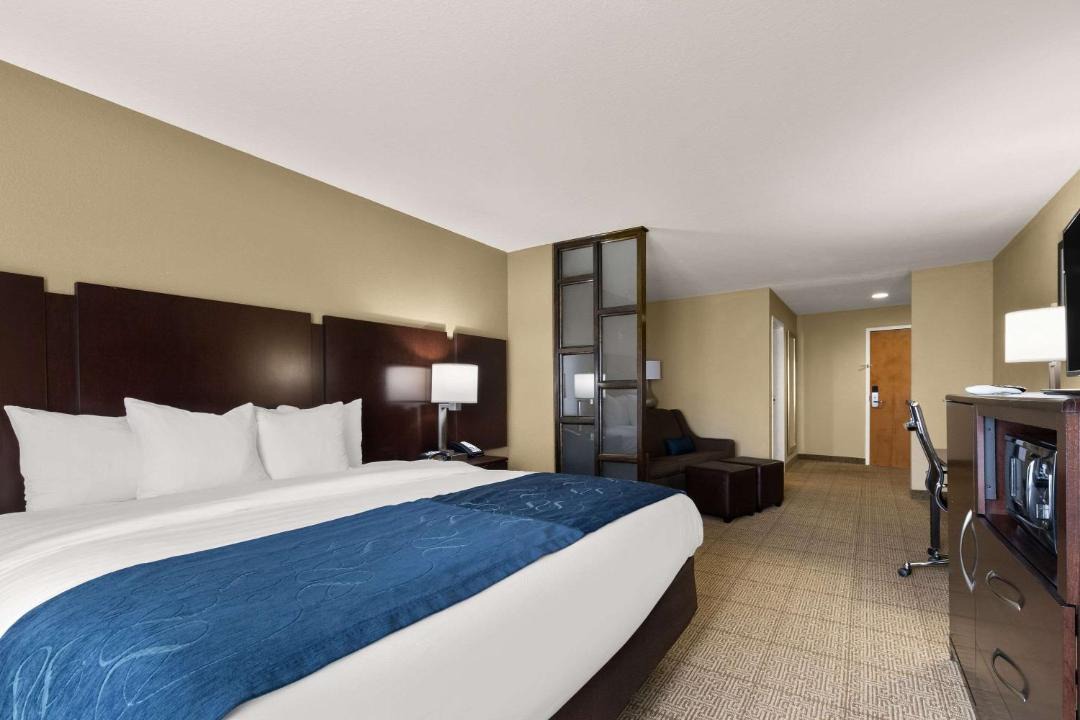 Photo of Bedroom in Commerce
