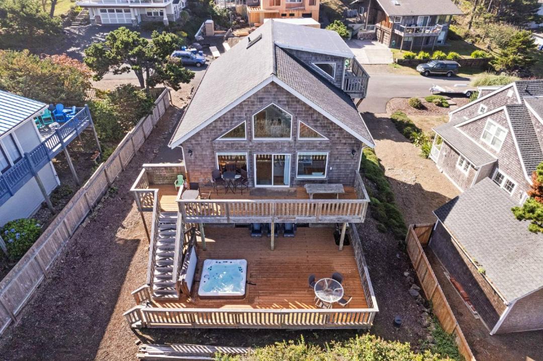 Photo of Buildings in Roads End