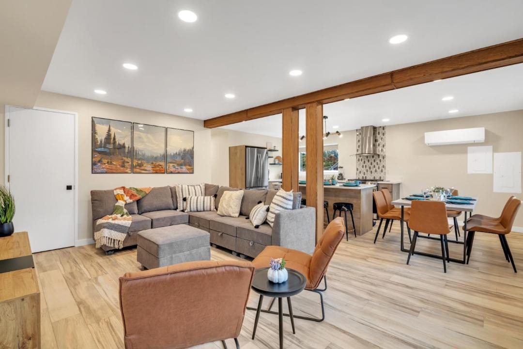 Photo of Livingroom in Tukwila