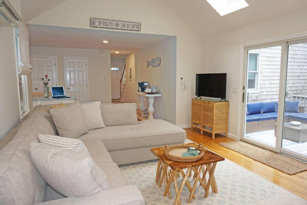 Photo of Livingroom in Centerville
