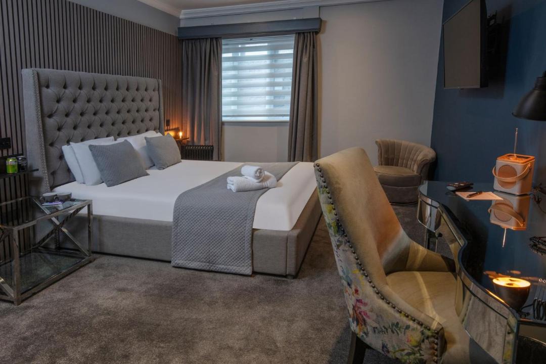 Photo of Others in Falfield