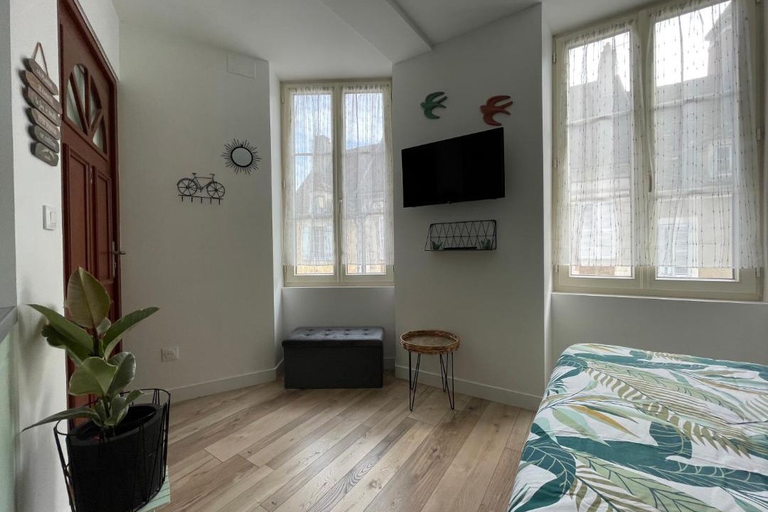 Photo of Others in Accolay