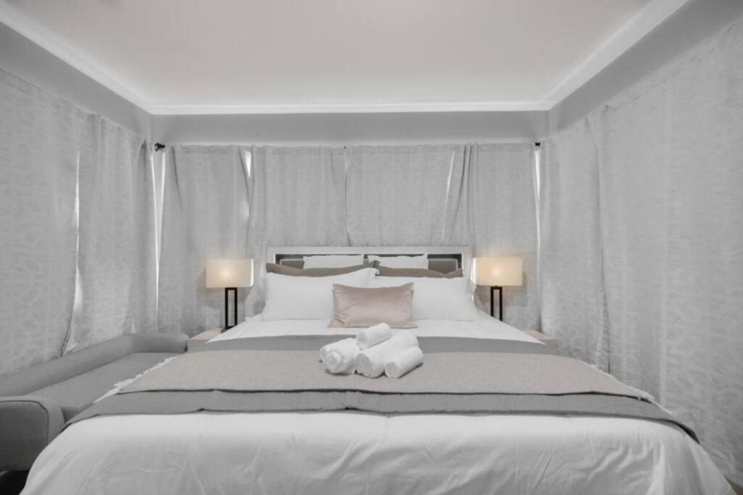 Photo of Bedroom in Forest Park