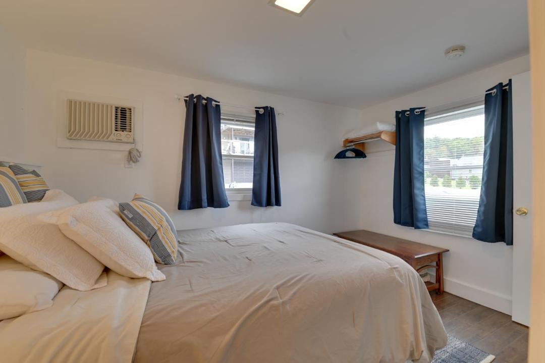 Photo of Bedroom in Bolton Landing