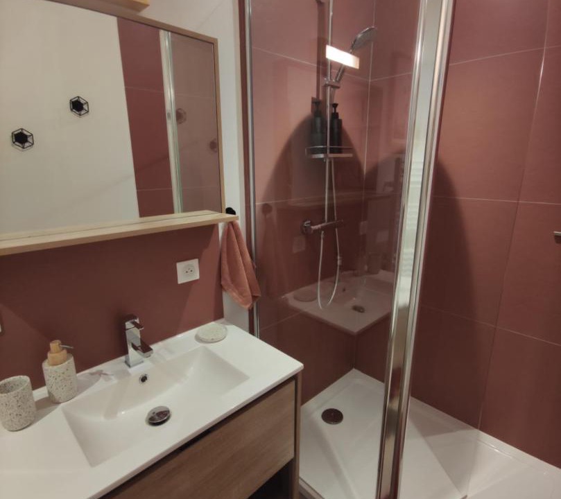 Photo of Bathroom in Esnandes