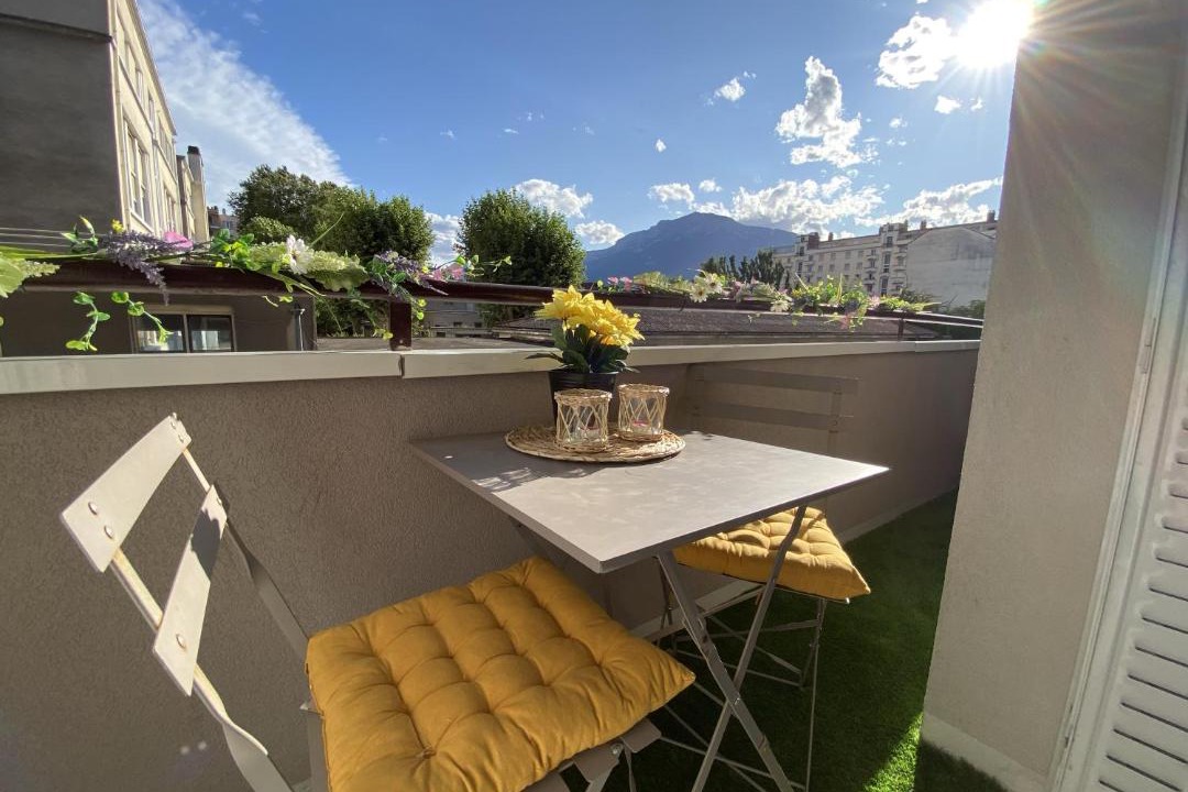 Photo of Patio Balcony in Secteur 4