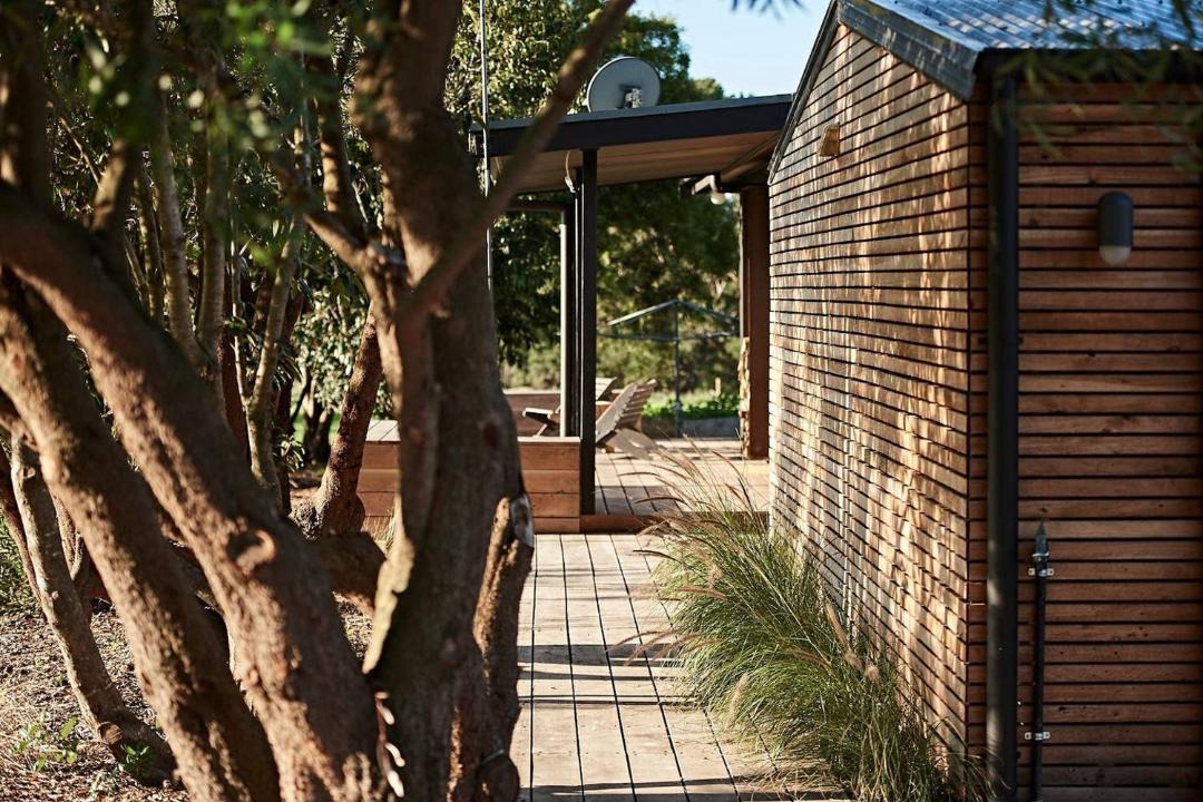 Photo of Buildings in Meeniyan