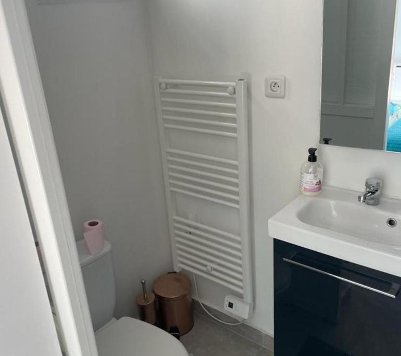 Photo of Bathroom in Sainte-Genevieve-des-Bois