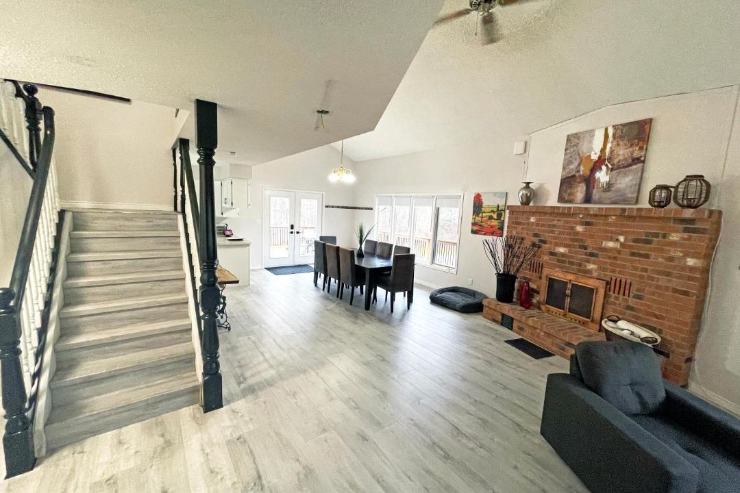 Photo of Livingroom in Cayuga