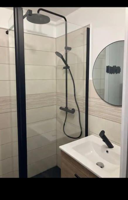 Photo of Bathroom in Montceau-les-Mines