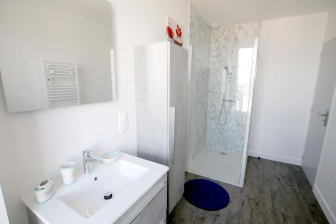 Photo of Bathroom in Tremont