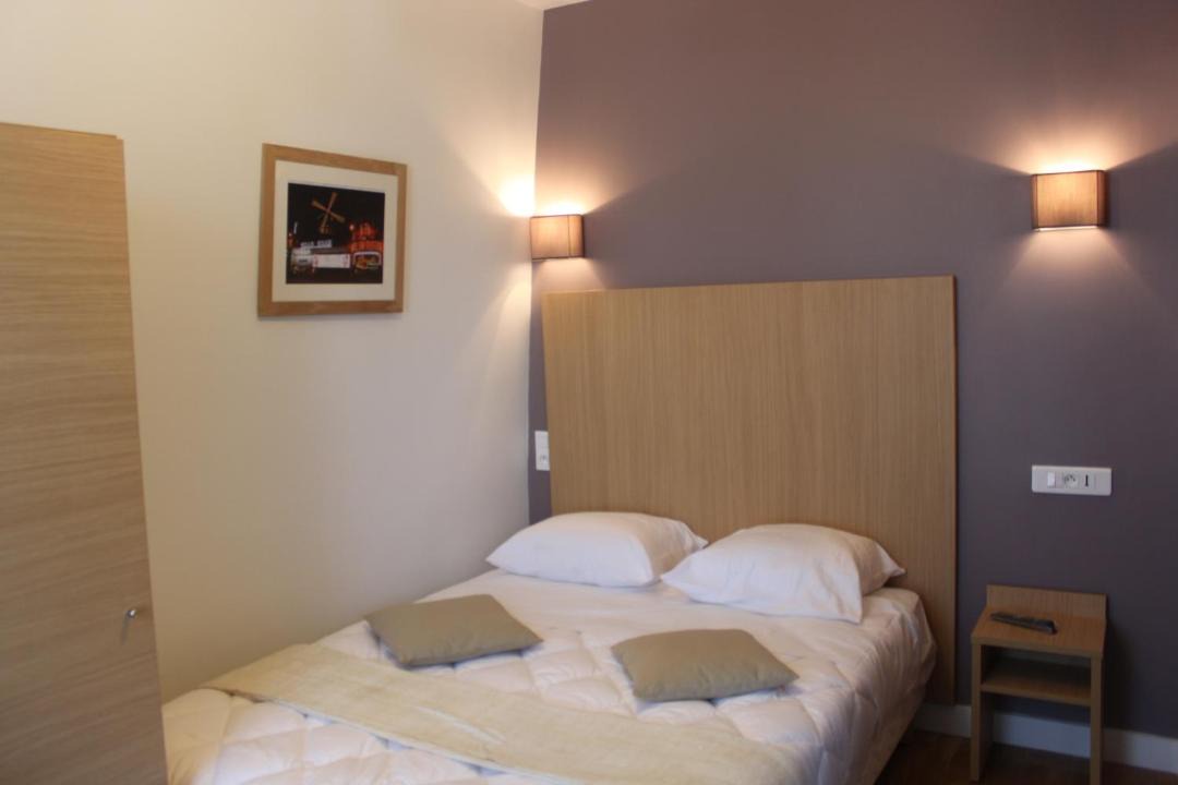 Photo of Bedroom in Charonne