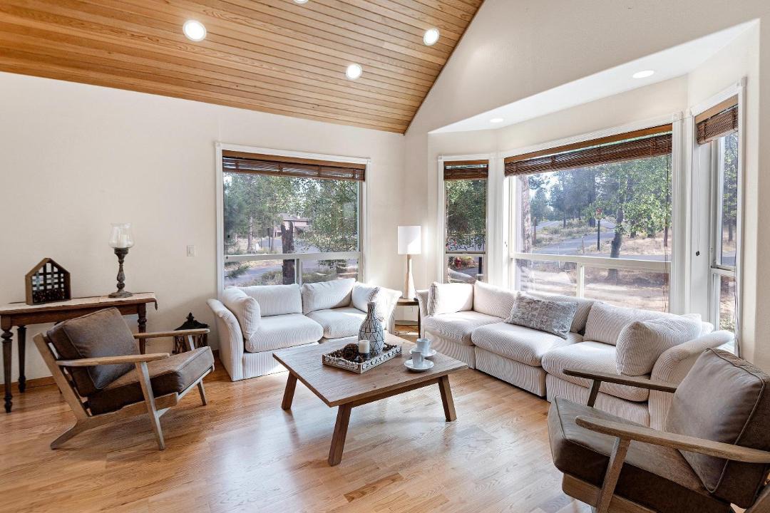 Photo of Livingroom in Redmond