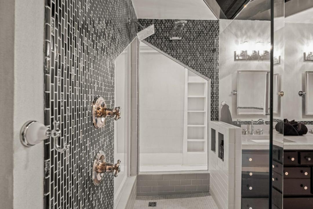 Photo of Bathroom in Siloam Springs