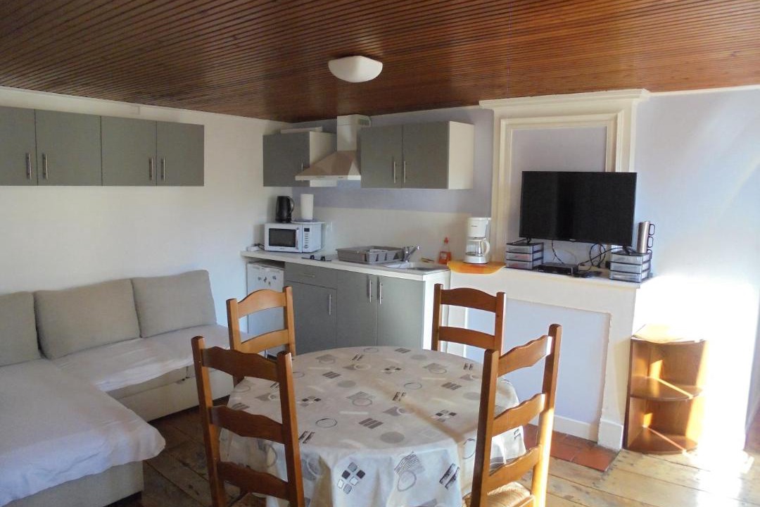 Photo of Others in Condeon