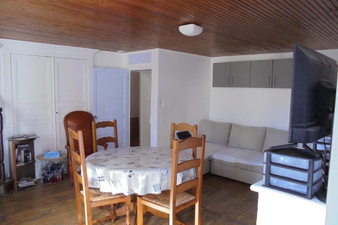 Photo of Others in Condeon