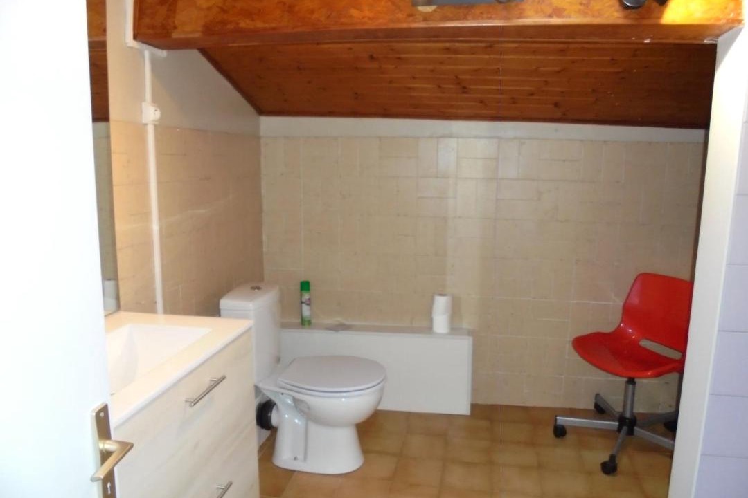 Photo of Bathroom in Condeon