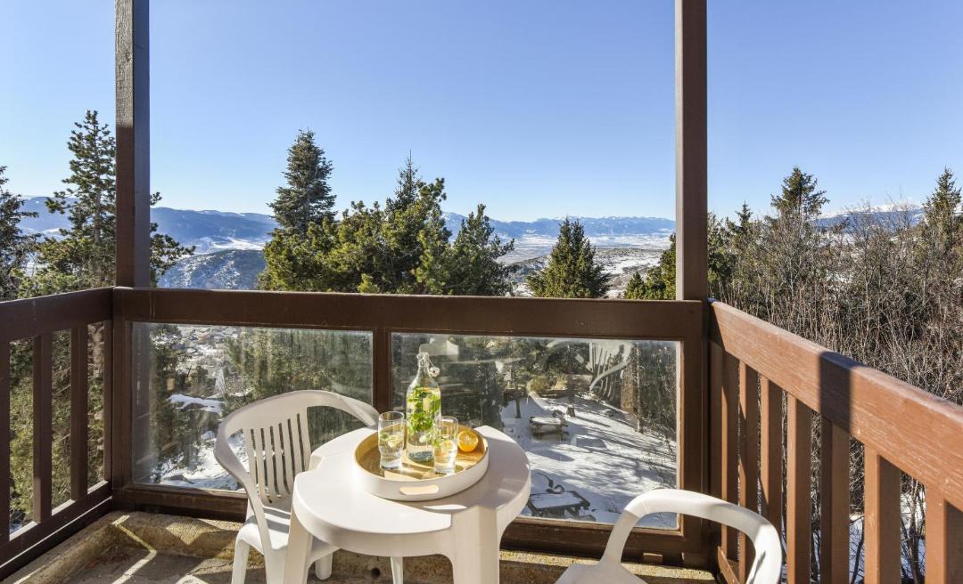 Photo of Patio Balcony in Font-Romeu-Odeillo-Via